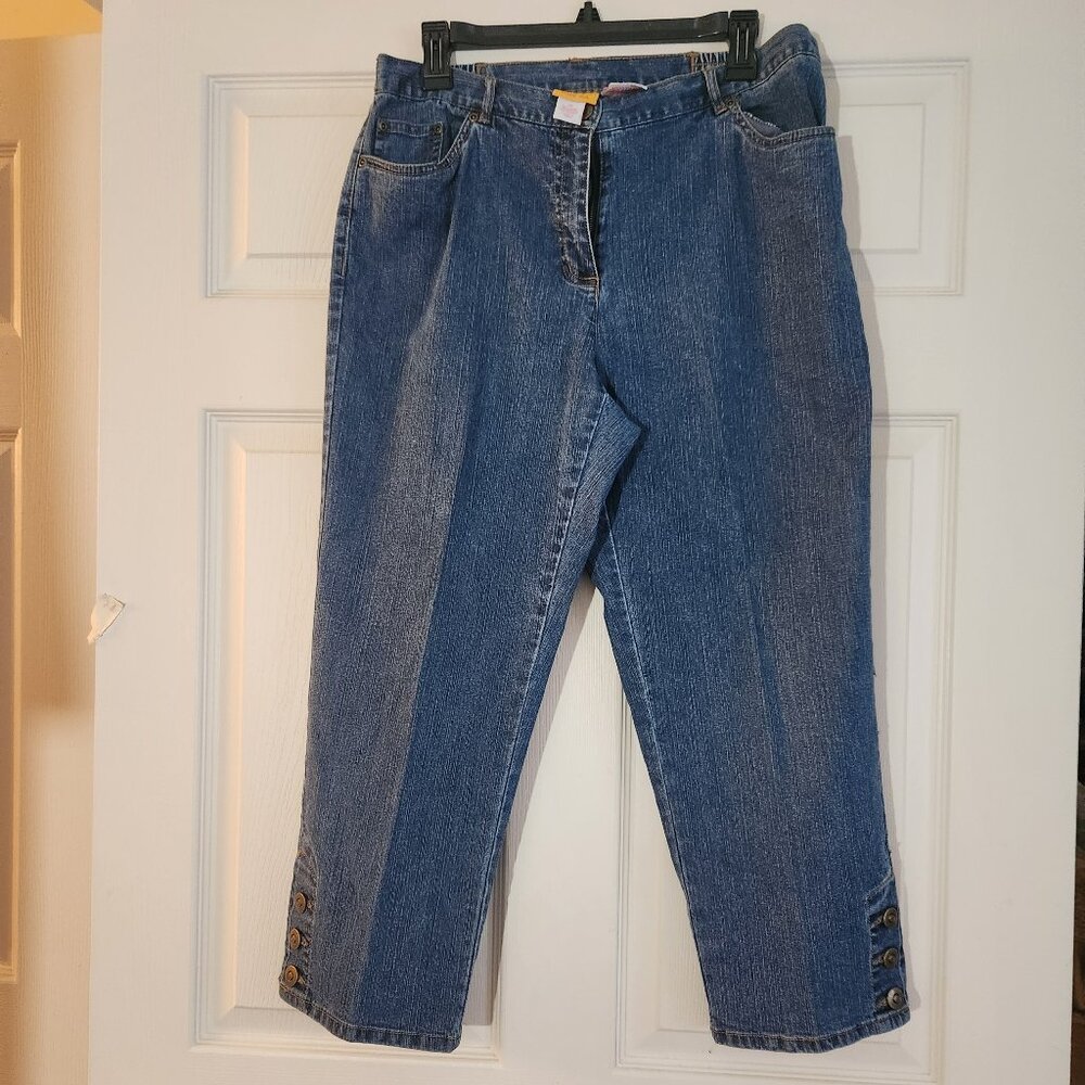 RUBY RD women's jeans "Kapri" 93% Cotton, size 10 3 buttons on the end